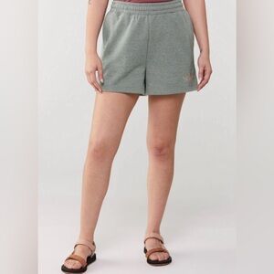 The North Face Re-Grind gray multicolor logo shorts